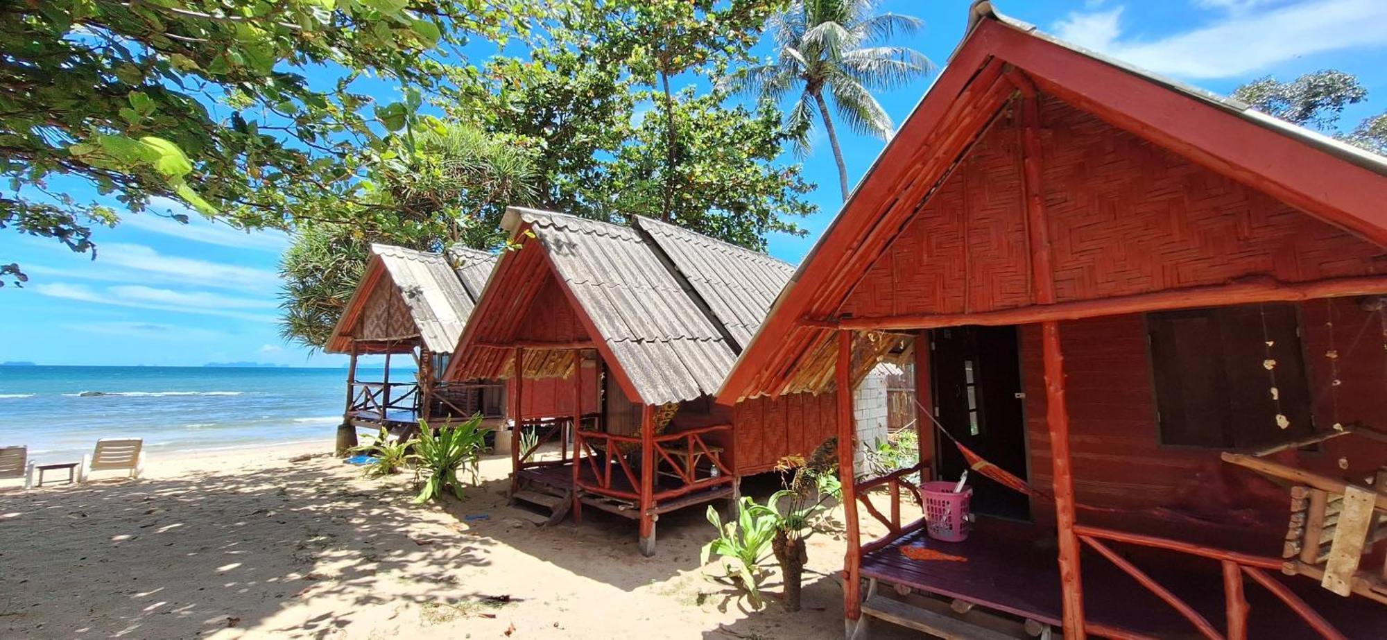 Breizh Cape Beach Bungalows Ko Lanta Exterior foto